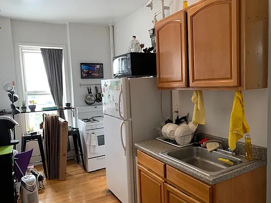 Rented by Friedman Roth Realty | media 33