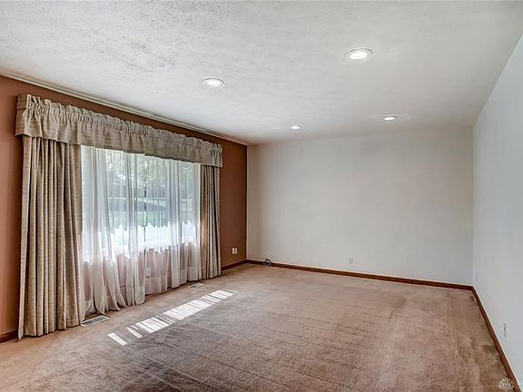 4th image of 313 Grand Vista Dr