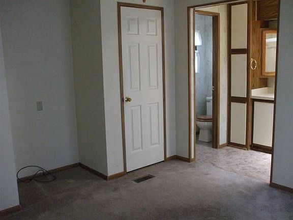 Master bedroom/bath