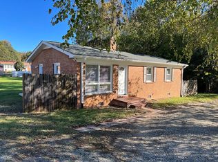 2409 Sharpe Rd, Greensboro, NC 27406