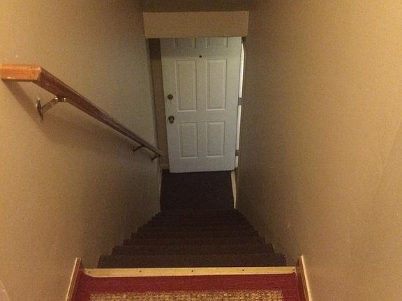 3rd image of 194 15th St NW Floor 2