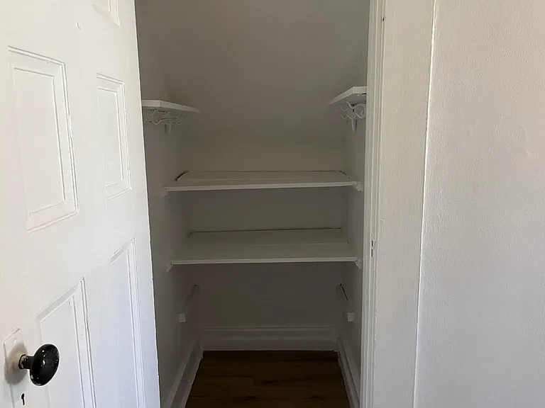 166 Gordonhurst Ave — Photo 11