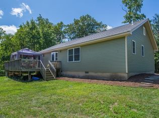 52 Delmont Rd, Hewitt, NJ 07421