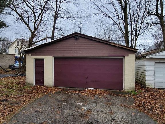 2nd image of 10018 Hulda Ave