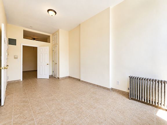 4th image of 1391 Fulton St #4A