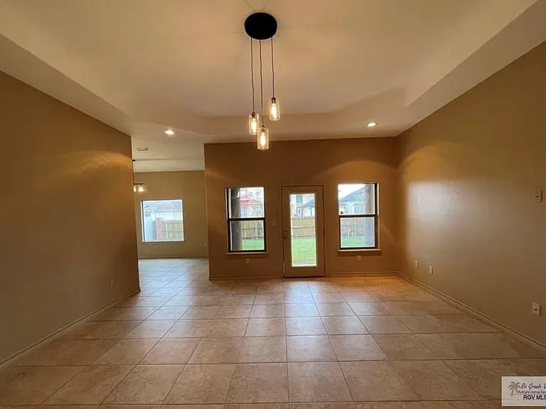 2459 Salerno Dr — Photo 3