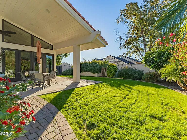 3810 E Campbell Ave — Photo 29