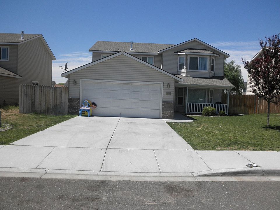 1st image of 916 N Douglas Ave