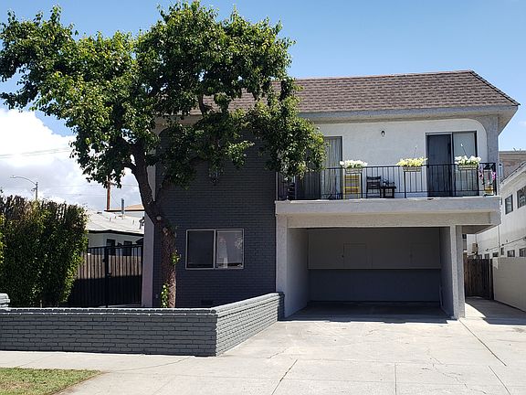 2nd image of 3706 Mentone Ave #6