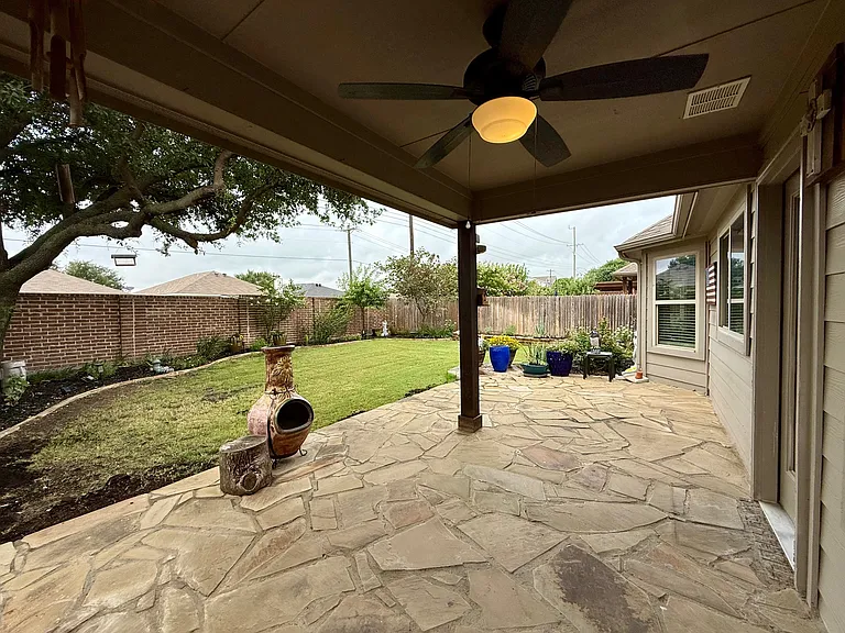 3728 Holly Brook Dr — Photo 37