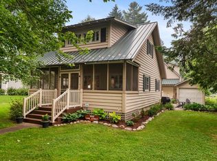 9093 Lake St, Alanson, MI 49706