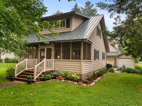 9093 Lake St, Alanson, MI 49706