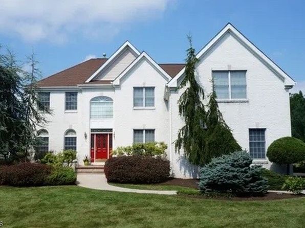 2 Old Mill Ct