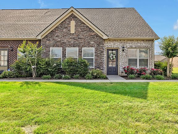 2nd image of 3305 Livermore Ln