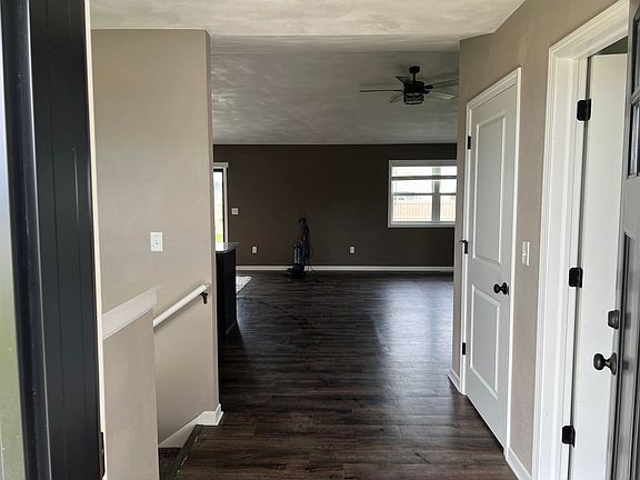 2nd image of 347 Hickory St