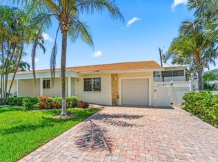 19 Fayette Dr, Ocean Ridge, FL 33435