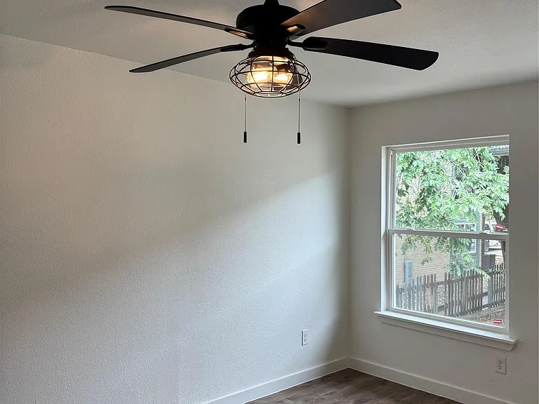 2124 Burton Dr #133 — Photo 11