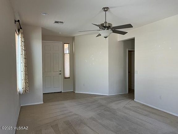 2nd image of 498 W Chardin Dr