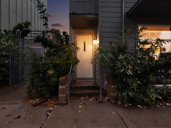1601 E 5th St APT 211, Austin, TX 78702