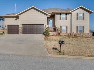 2205 Drake St, Springfield, MO 65810