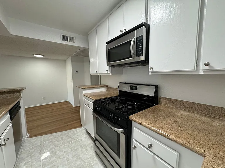 5050 Klump Ave — Photo 16