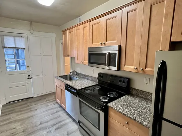 206 N Lombardy St, 206 N Lombardy St APT 3, Richmond, VA 23220