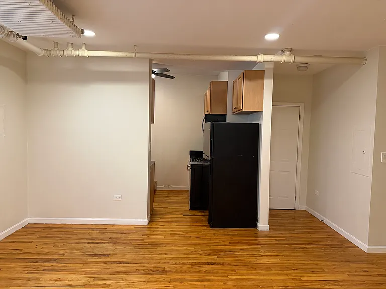 1812 W Chase Ave #G — Photo 8
