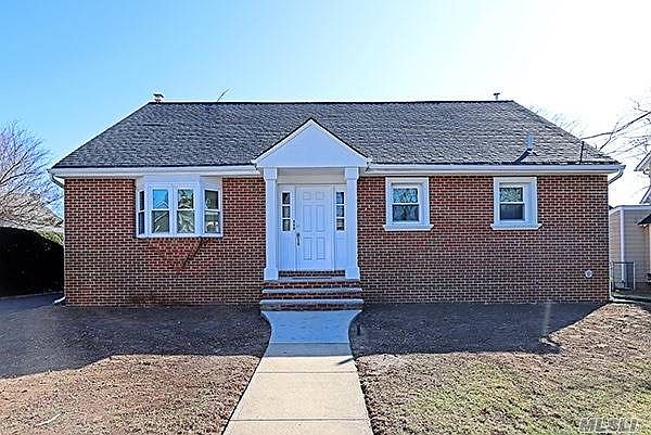 1st image of 440 Willow St