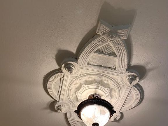 3rd image of 33 S Lake Ave APT 3