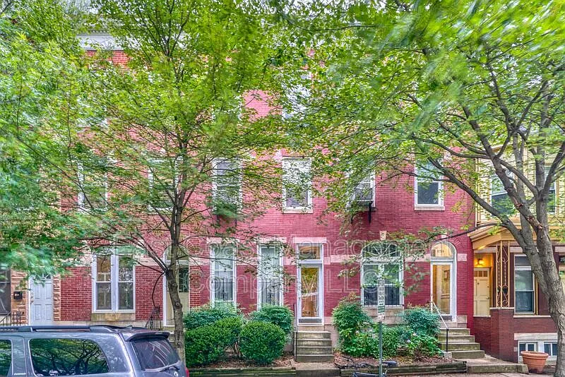 1 bed, 1.0 bath, $1,095 — Photo 2
