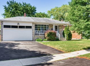29 Lockmere Ter, Toronto, ON M2J2J5