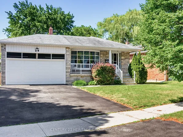 29 Lockmere Ter, Toronto, ON M2J 2J5