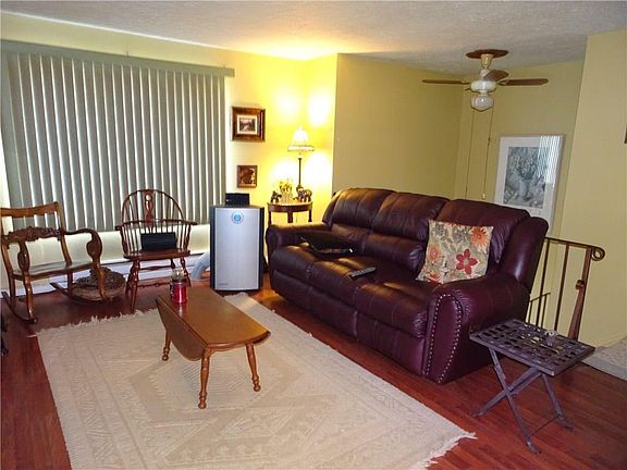 3rd image of 5775 Clover Meadow Ln