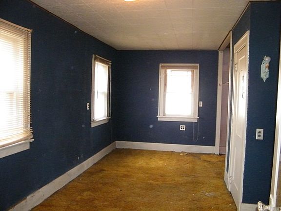5th image of 2115 Station Ct