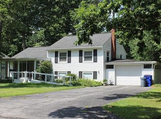 558 Beech Dr, Kent, OH 44240