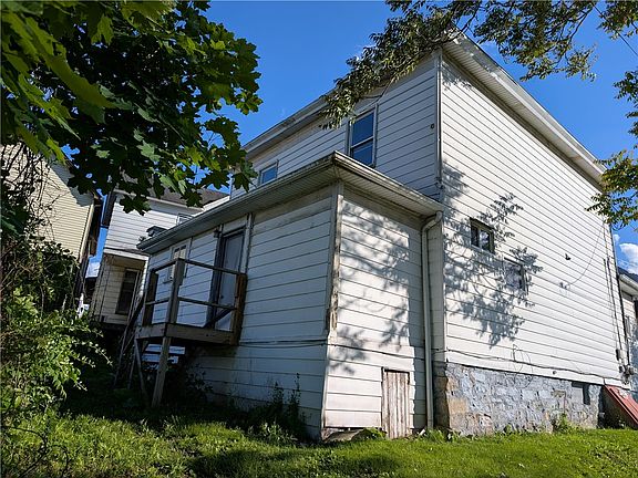 2nd image of 130 May Ave