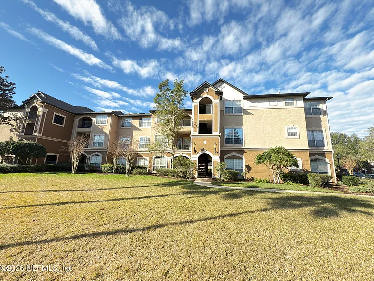 10961 Burnt Mill Rd #225 — Photo 10