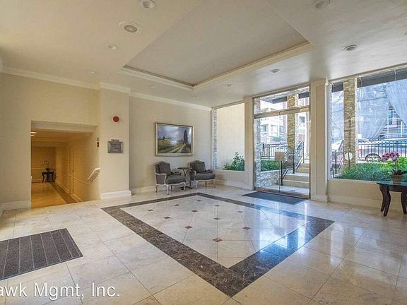 3rd image of 11970 Montana Ave APT 310