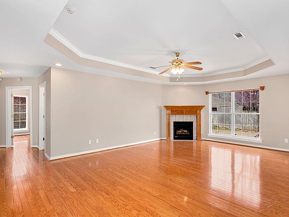 2nd image of 219 Sundown Dr