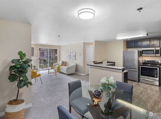 975 Aberdeen Ave NE APT D201, Renton, WA