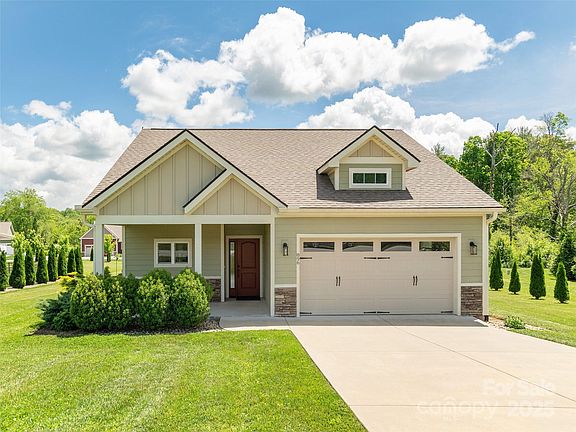 2nd image of 896 Blacksmith Run Dr