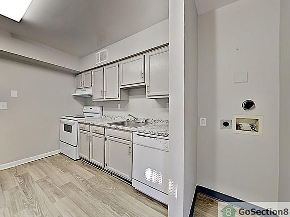 2nd image of 5801 Russett Pl #200