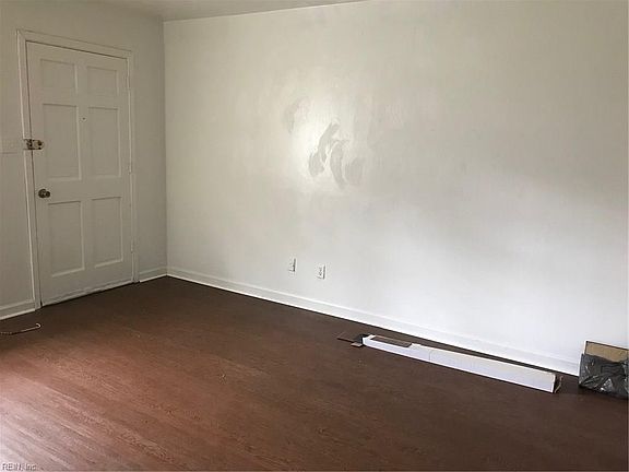 2nd image of 1543 Palmetto St #A