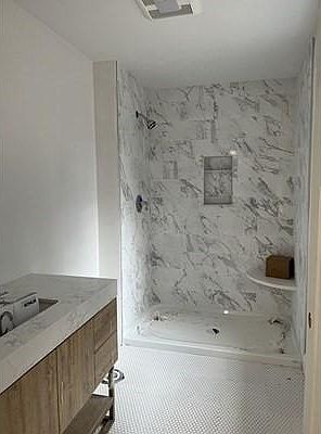 5th image of 35 Lincoln St