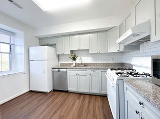 702 Quince Orchard Blvd APT 201, Gaithersburg, MD 20878