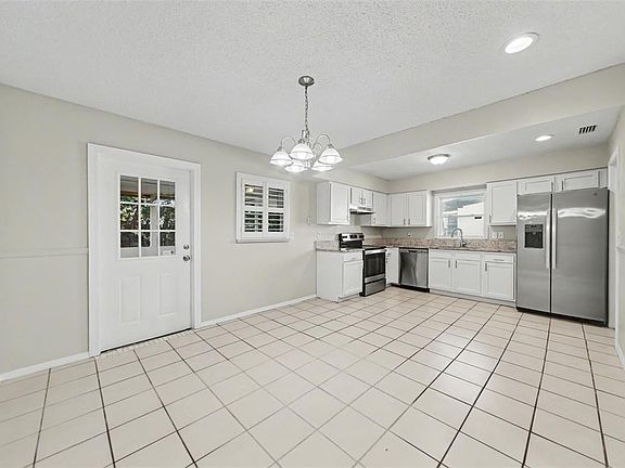 5th image of 722 GALSWORTHY AVENUE
