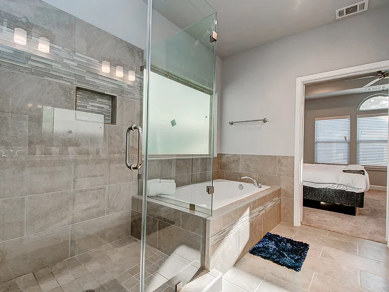4151 Dupont St — Photo 28