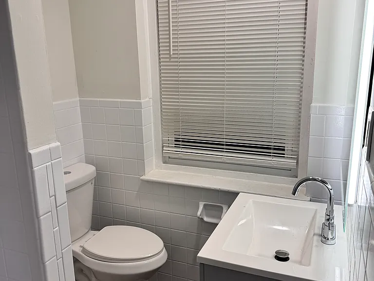 103 Maplewood Ave #1 — Photo 2