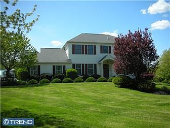 1st image of 25 Bedford Ln