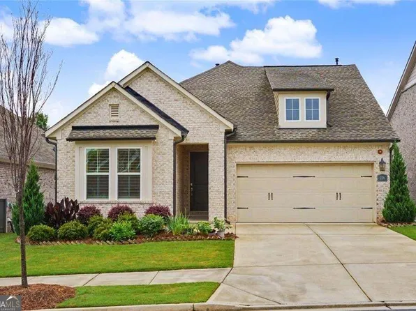 226 Floral Valley Dr, Woodstock, GA 30188